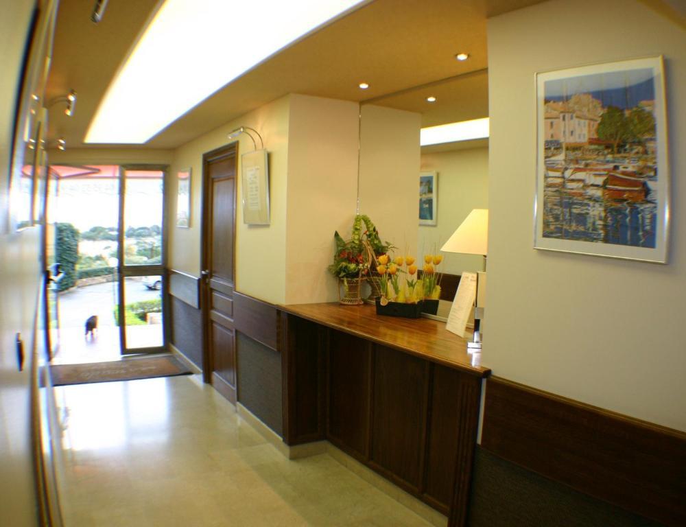 Residence Hoteliere Scudo Ajaccio  Exterior foto